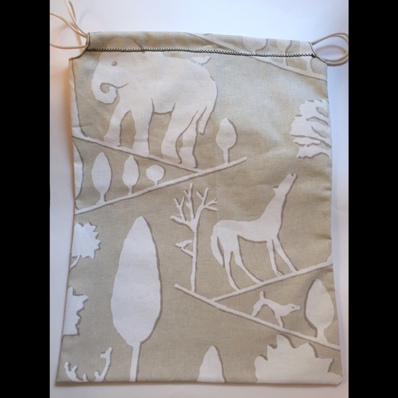 Aragon & Co. Travel Laundry Bag/Multipurpose Bag - Picture 1 of 3